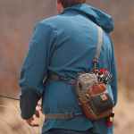 Bild på Fishpond San Juan  Vertical Chest Pack | Tidal Blue